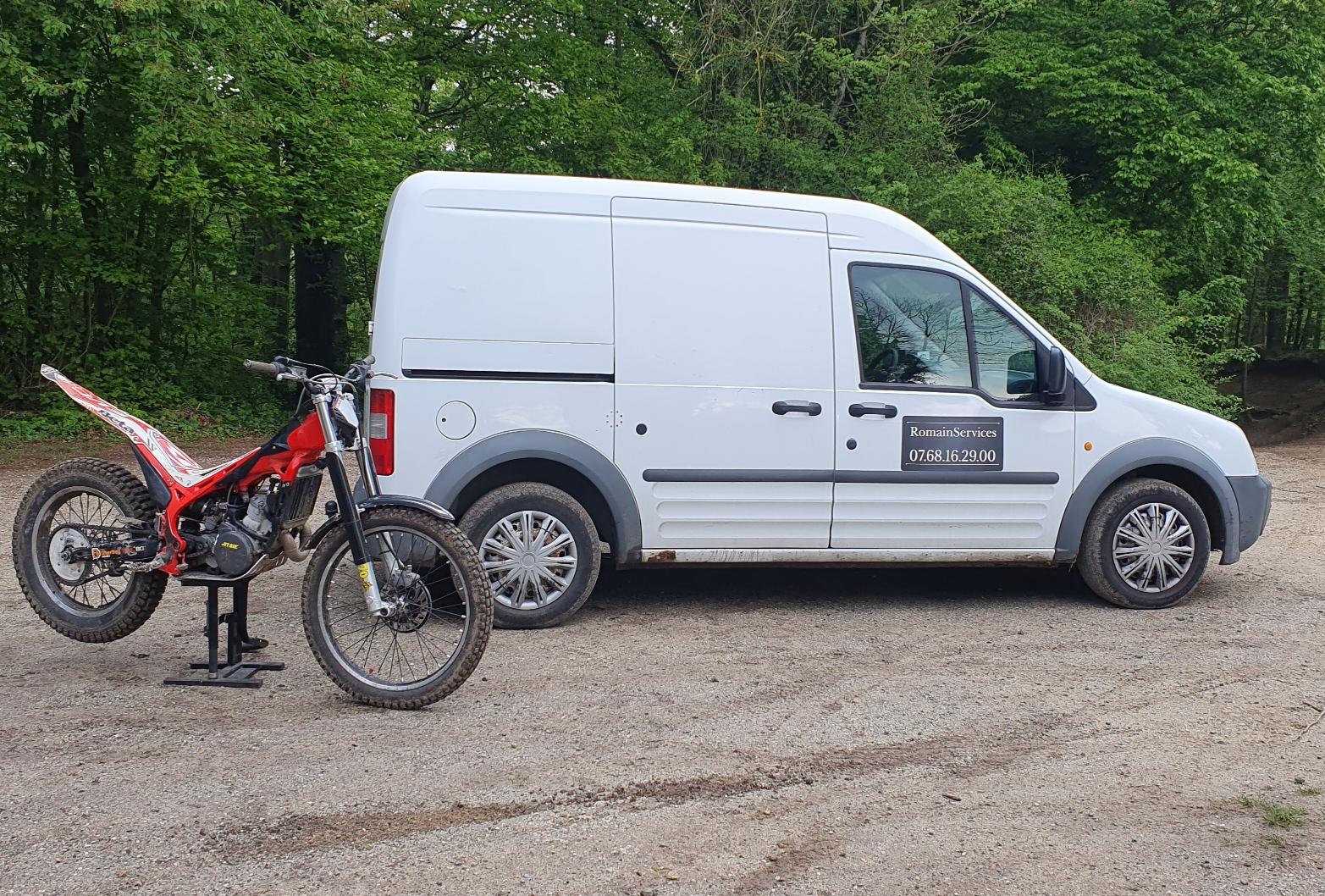 Caisnes romain services